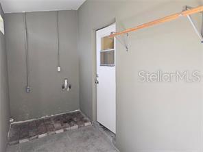 Building Photo - 711 Lake Jessie Dr