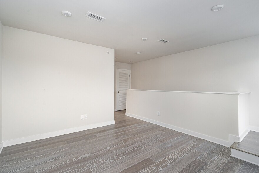 Building Photo - 123 Music Hall Way