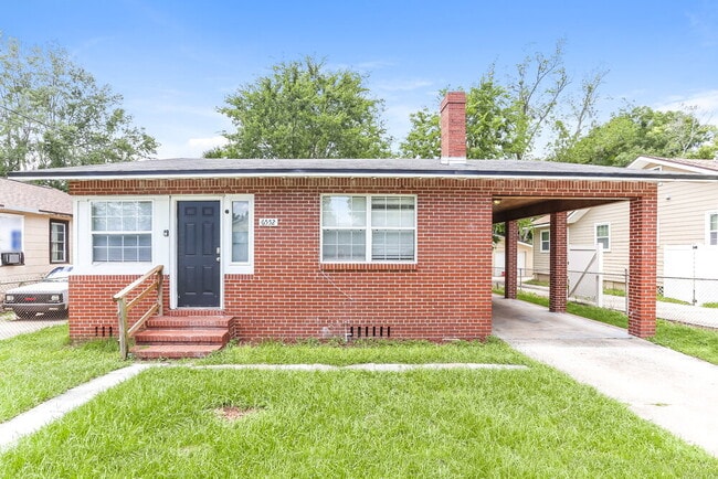 Building Photo - 6552 Perry St