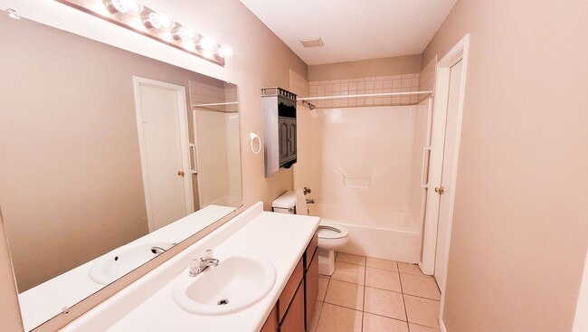 Building Photo - 1805 Cherrybark Bend
