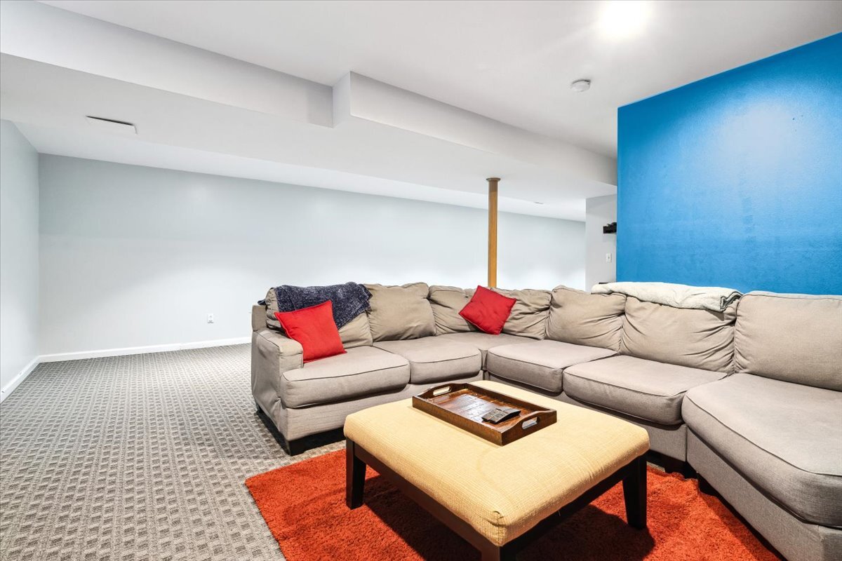 Building Photo - 471 Mahogany Ct