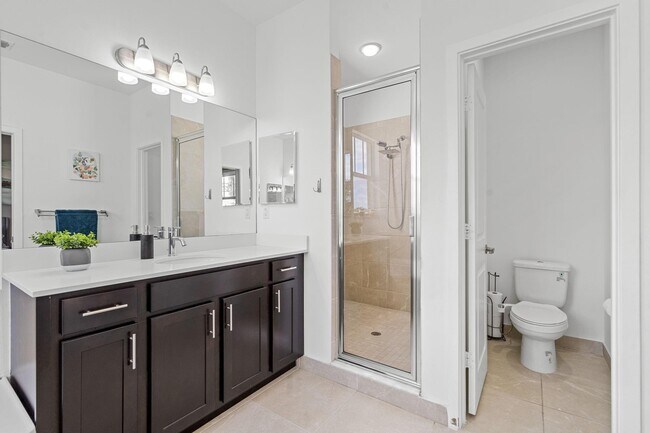 Building Photo - 4945 NW 48th Terrace