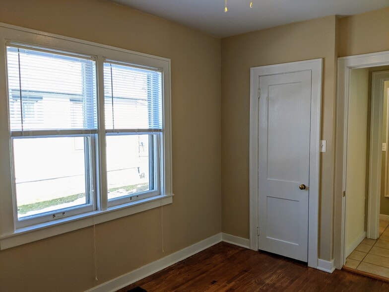 Bedroom - 330 Henry Ave SE