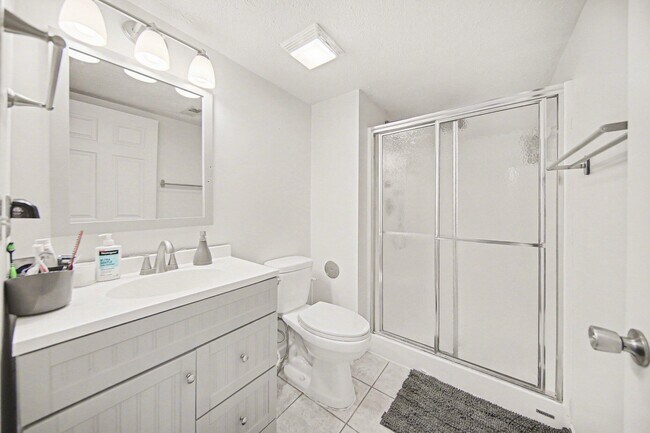 Building Photo - 1305 Millbrook Trail
