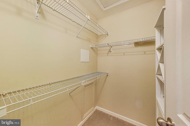 Building Photo - 5821 Inman Park Cir