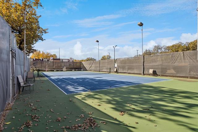 Building Photo - 2311 Balsam Dr