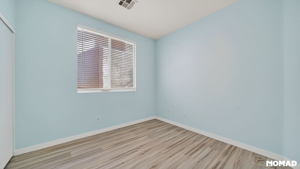 Building Photo - 1903 Giant Pine Ave