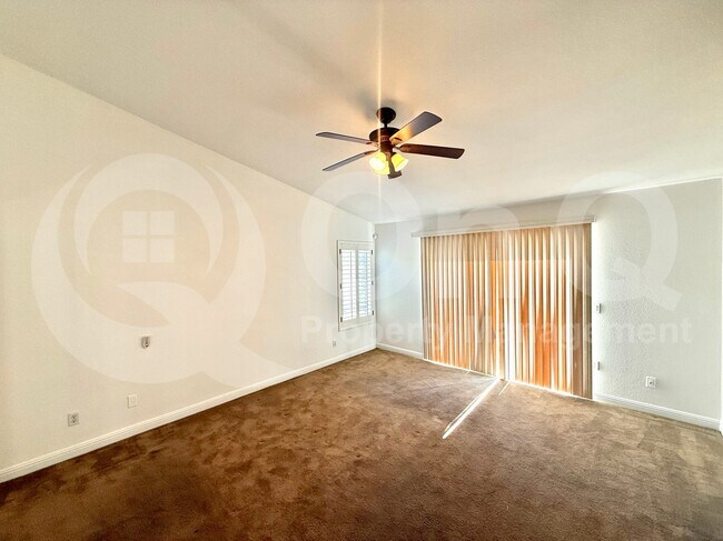 Building Photo - 1625 W Gunstock Loop