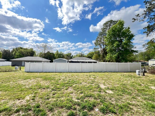 Building Photo - Beautiful 3 BD/2BA Home in Beautiful Ocala!!!