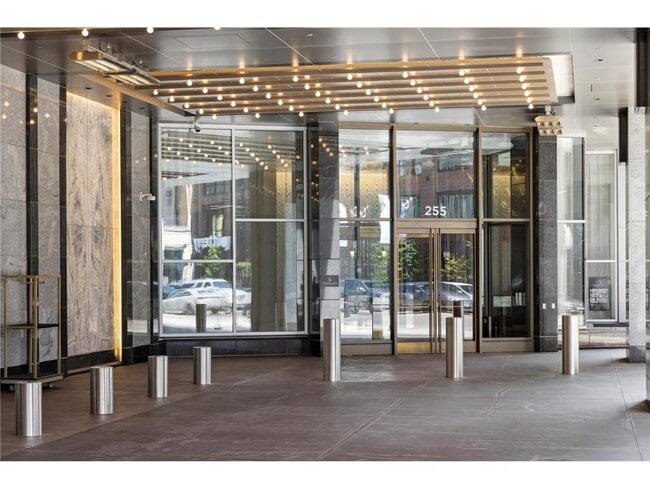 Building Photo - 255 Hennepin Ave