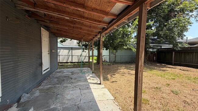 Building Photo - 4017 Baden St