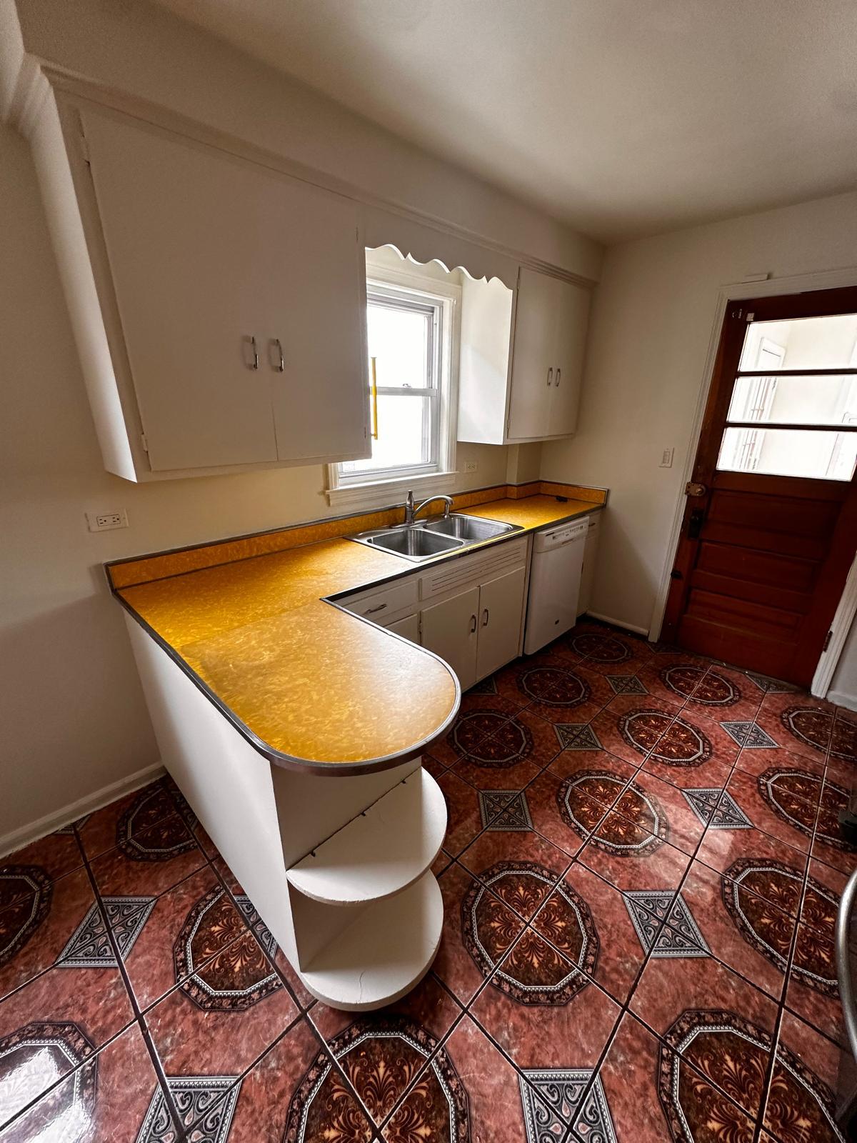 Building Photo - 5238 N Larned Ave