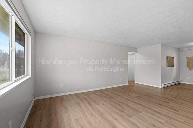 Building Photo - 3816 S Bowdish Rd