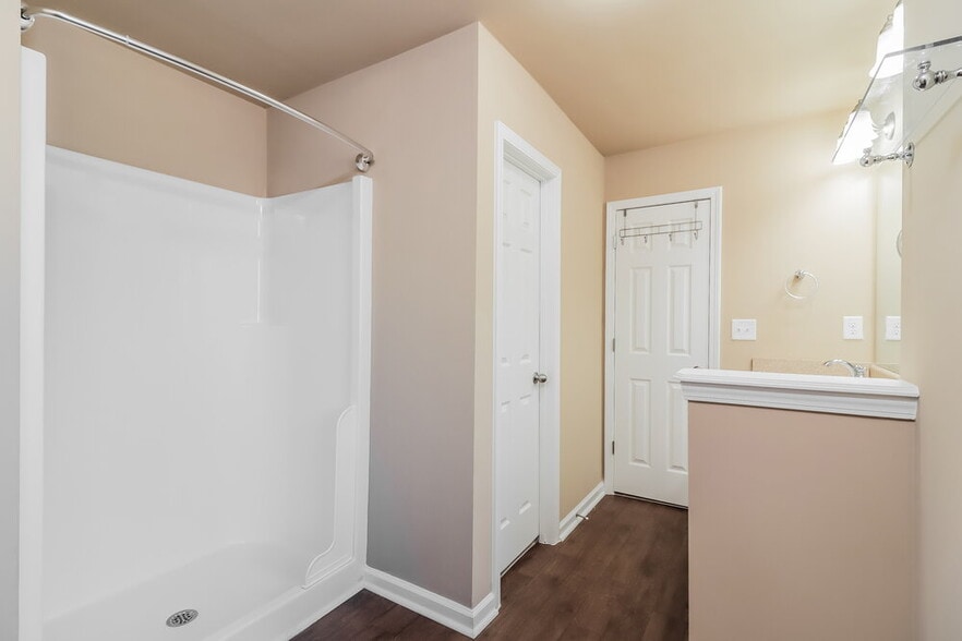 Building Photo - 115 Quarry Cir