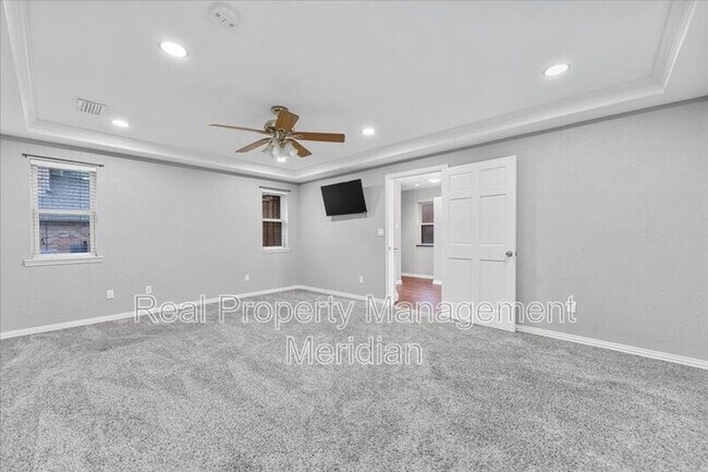 Building Photo - 20 Timberline Dr