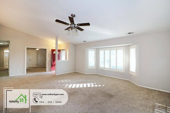 Building Photo - 2378 Castlewood Dr