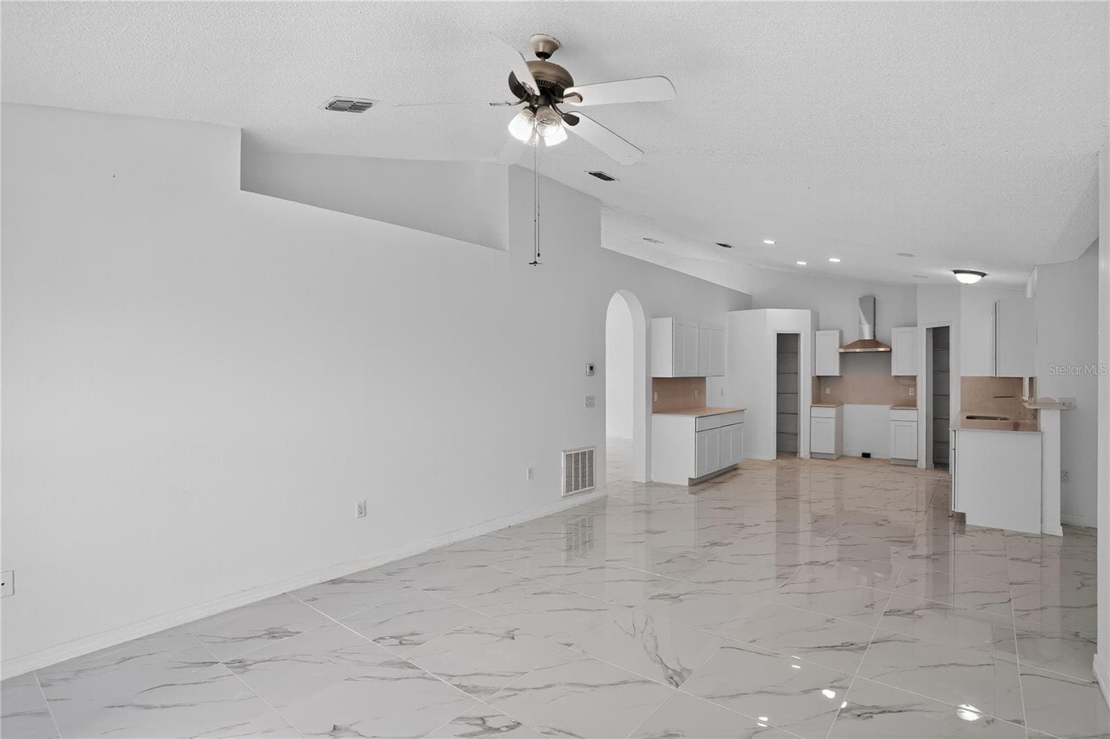 Building Photo - 1118 Perpignan Ct