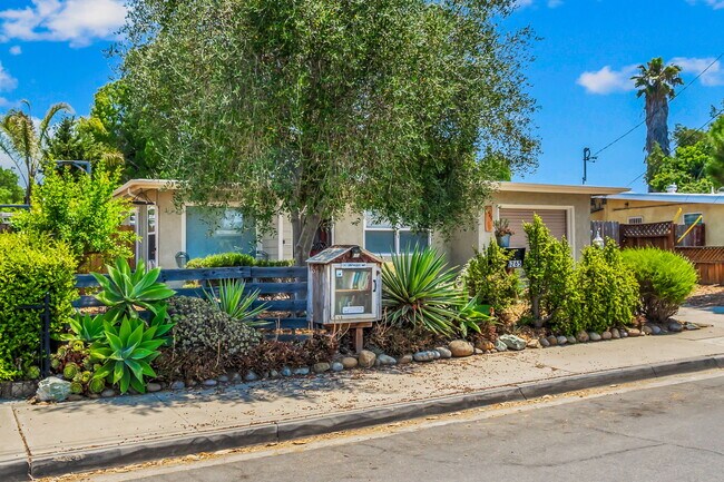 Building Photo - 6265 Romo St