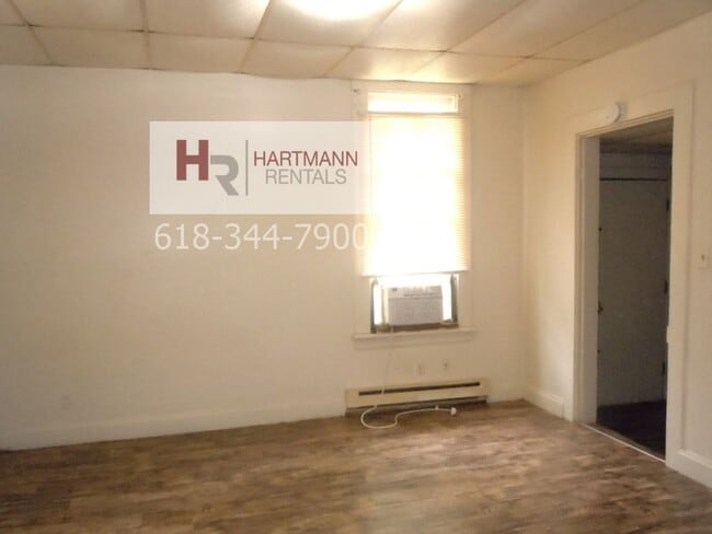 Building Photo - 308 S Fillmore St
