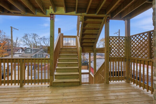 Building Photo - 4524 N Central Park Ave