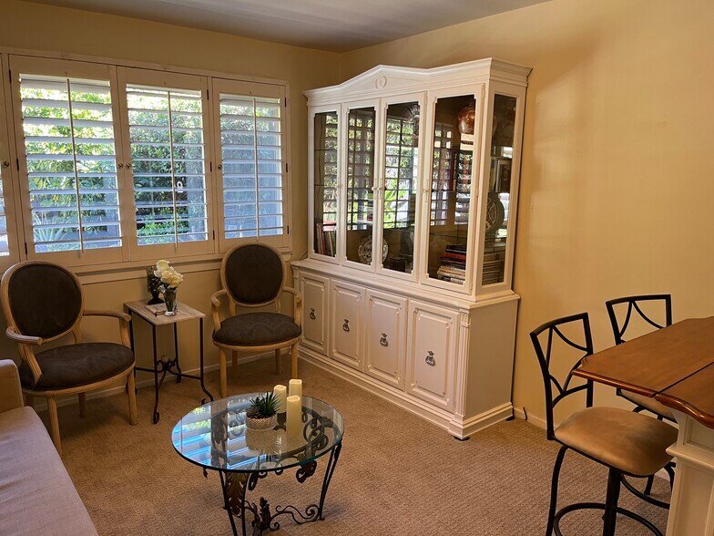 Living Room - 2879 Exeter Pl
