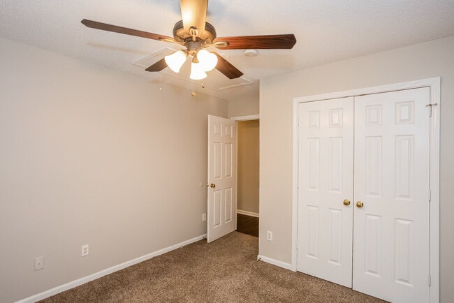 Building Photo - 8445 Angwin Pl