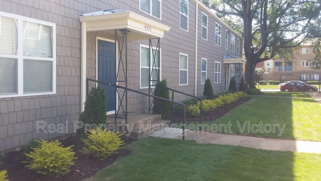 Primary Photo - 4271 3rd Ave S