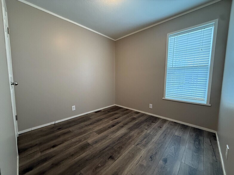 Building Photo - 11785 Cascade Cir