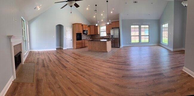 Building Photo - 24038 Spanish Oak Ave