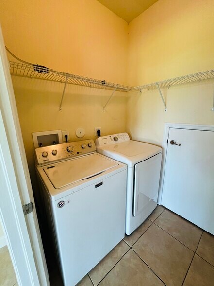 laundry room - 3161 NW 33rd St