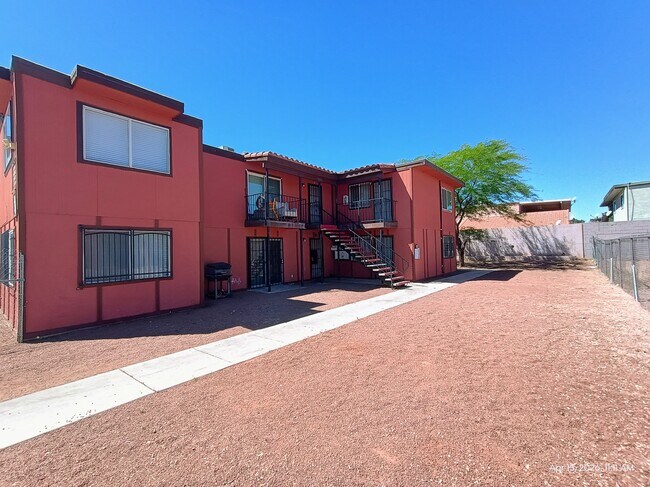 Building Photo - 3647 Kolendo Ct