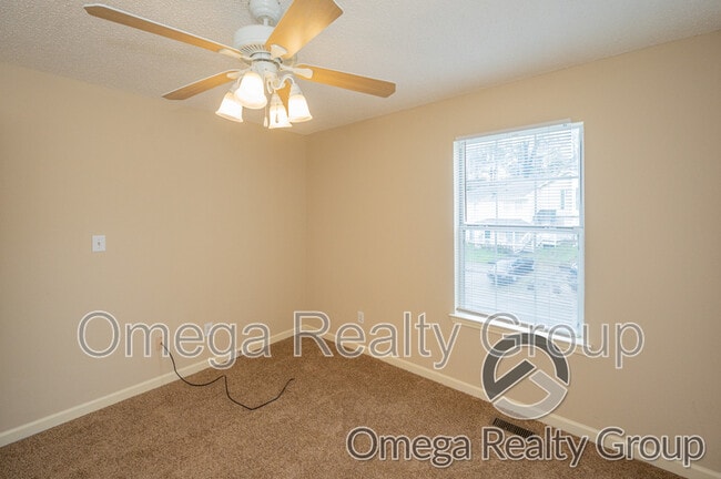 Building Photo - 1934 Live Oak Trce