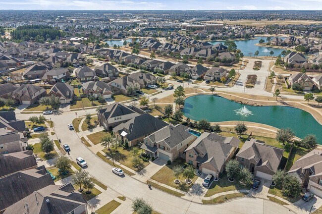 Building Photo - 10811 Gates Randal Ct