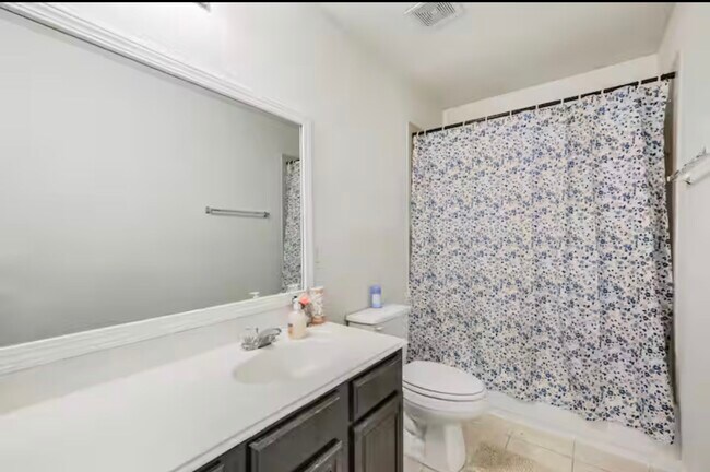 Building Photo - 18607 Shavano Ct