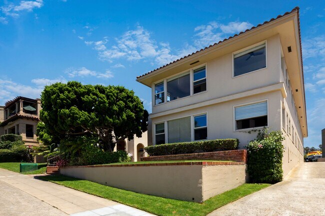 Building Photo - Beautiful 2 Bedroom in La Jolla Village wi...