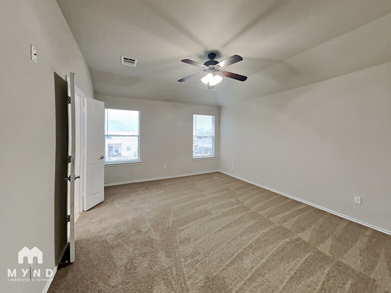 Building Photo - 13316 Marie Ln
