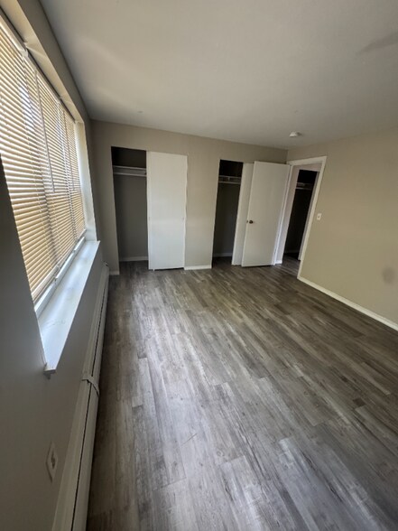 Building Photo - 17 Marshall St