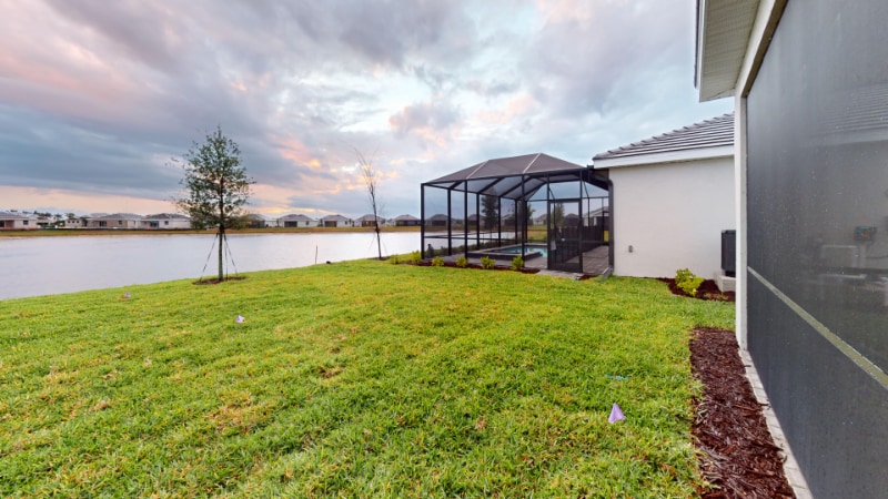 Building Photo - 7913 Lakes Edge Ln