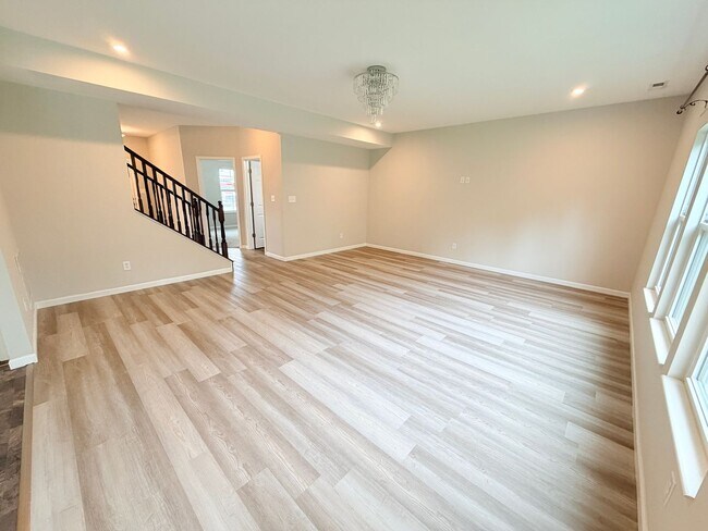 Building Photo - 1332 Horse Shoe Bnd