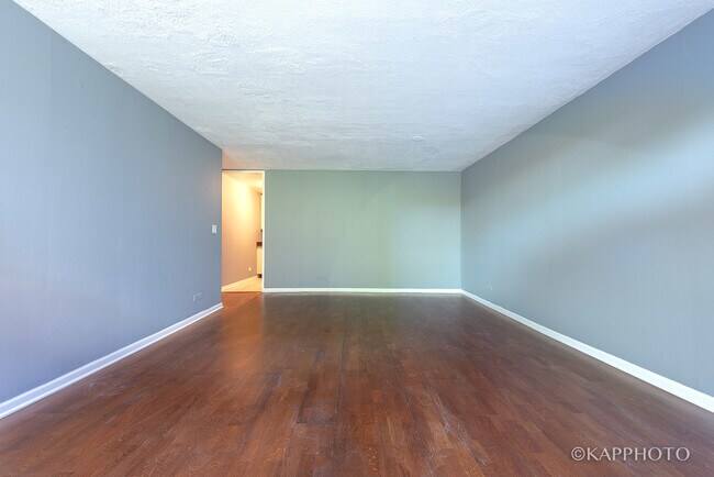 Building Photo - 720 W Gordon Terrace