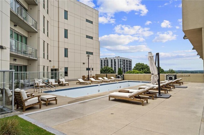 Building Photo - 1100 Howell Mill Rd NW