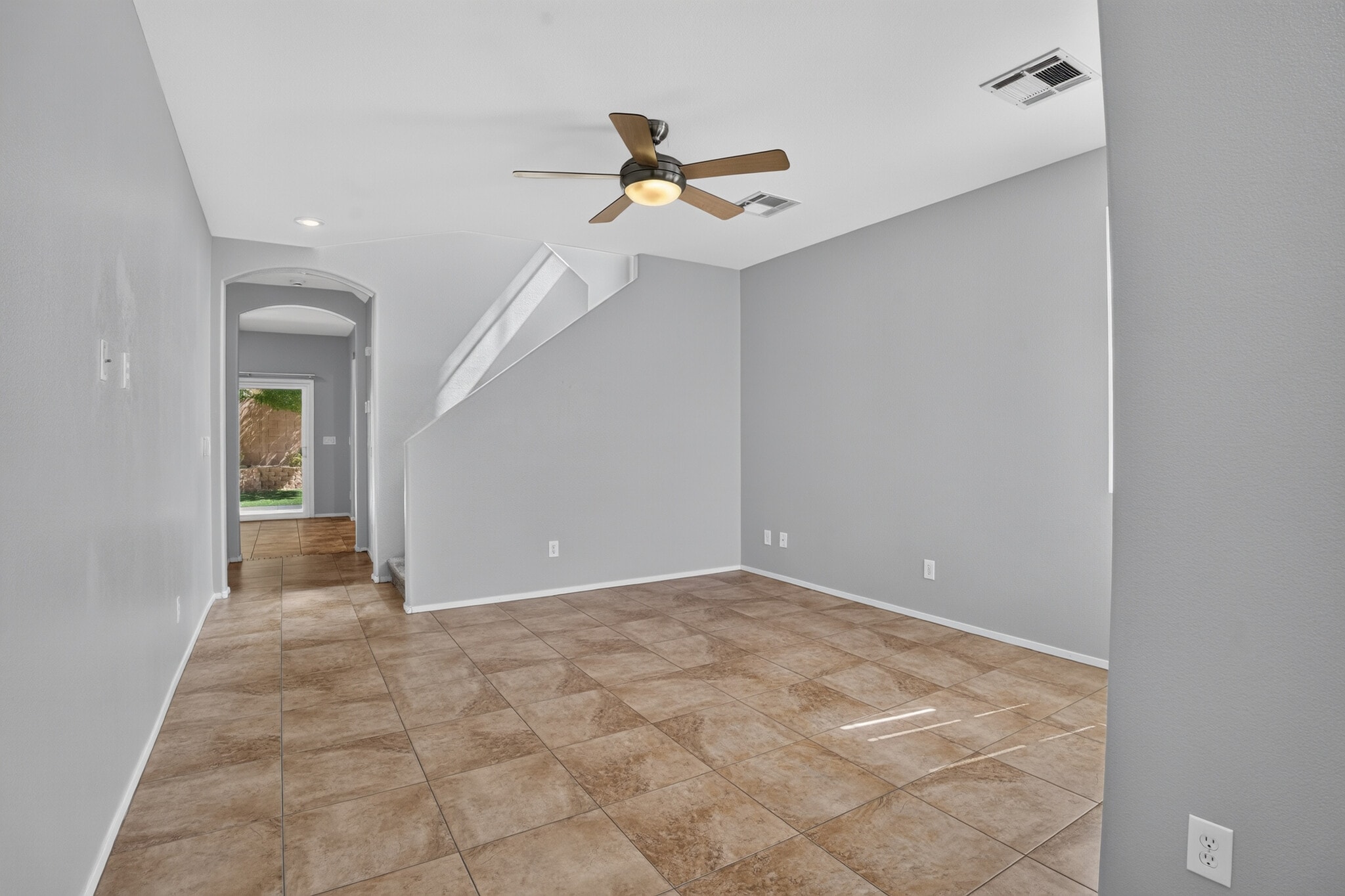 Building Photo - 10648 Bandera Mountain Ln