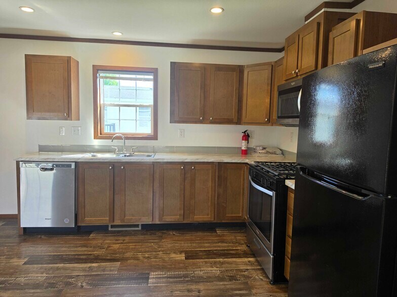 Building Photo - 73 Meggan Dr