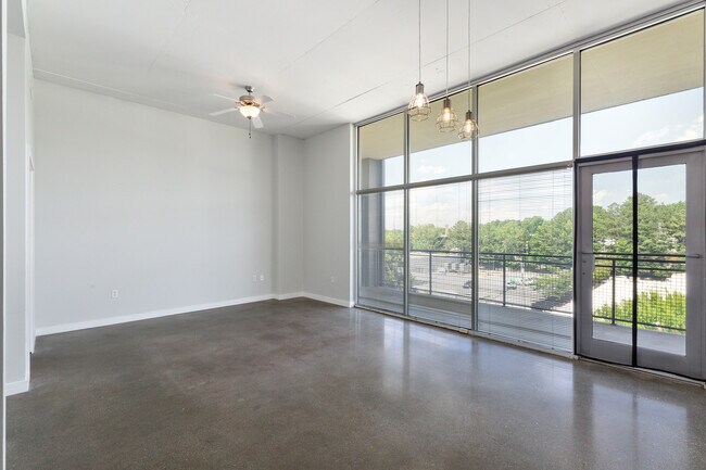 Building Photo - 3400 Malone Dr