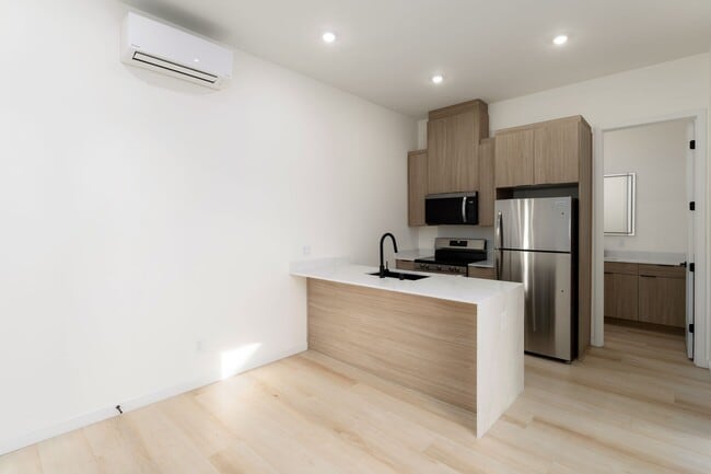 Building Photo - Brand New Cottage with Private yard, No Shared Walls!