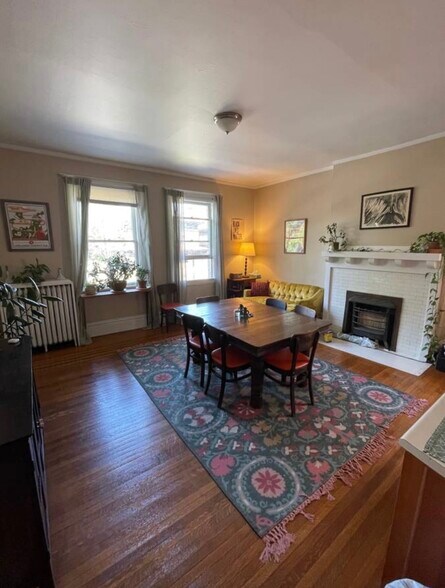 Building Photo - 1132 N Negley Ave