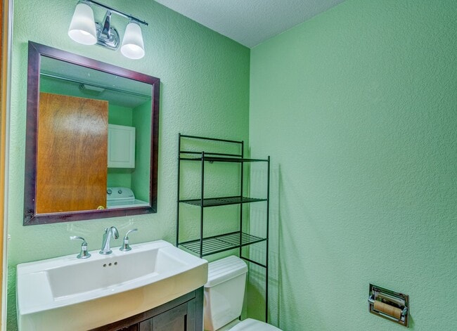 Building Photo - Beautiful Westside Oak Harbor Home Near Sunset Beach – 3 Bed + Bonus Room