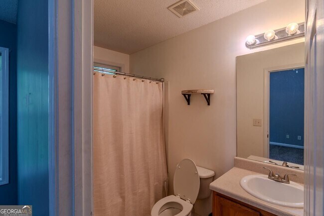 Building Photo - 28 Greystone Ridge