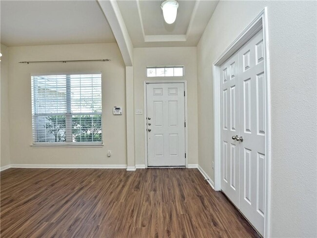 Building Photo - 104 S Gadwall Ln