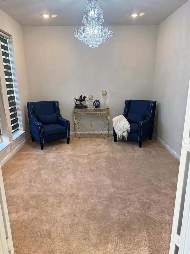 Building Photo - 1617 Darwin Cedar Dr